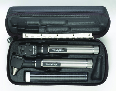 PocketScope Set Inc. Ophthalmoscope, Fibre Optic Otoscope, Integral Throat Illuminator and 2 Handles In a Hard Case