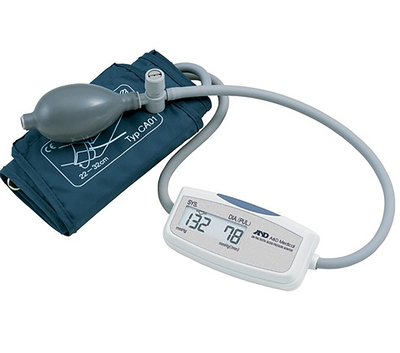 UA-704 BLOOD PRESSURE MONITOR